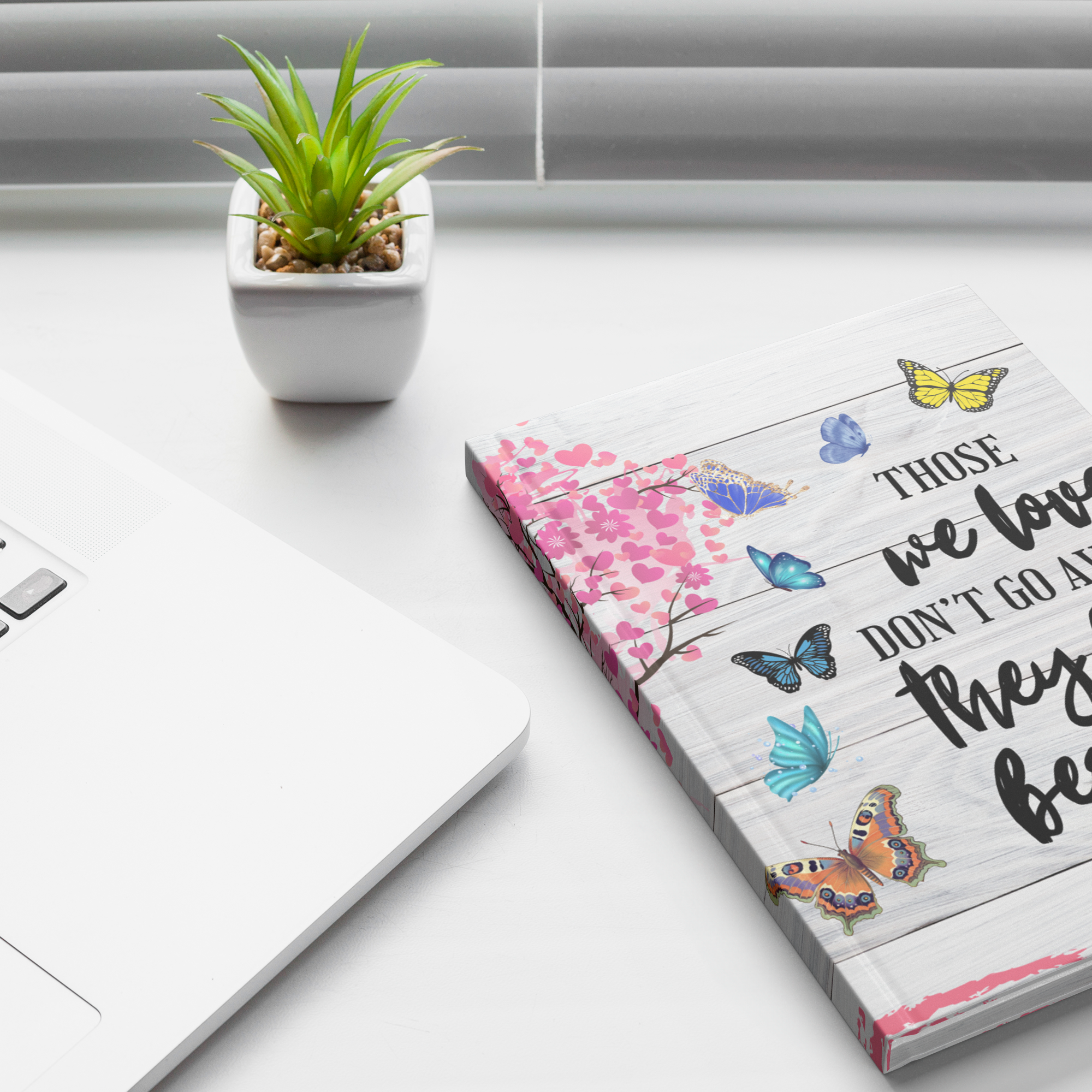 journal_memorial_Lifestyle_1_Mockup.png_13998660